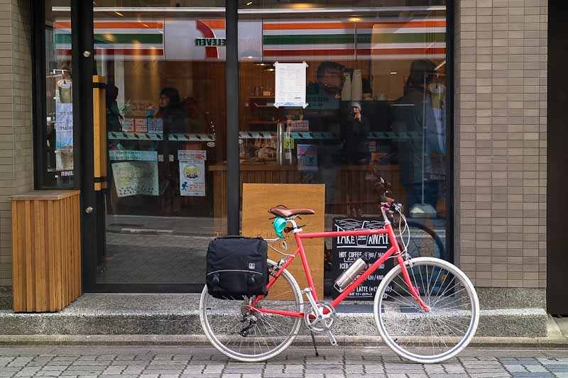 จักรยาน tokyobike ติด rack ก็นำมาใช้งานแบบ light touring ได้